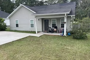 823 N Main St, Statesboro, GA 30458 - Photo 1