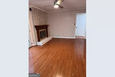 736 Valley Creek Drive, Stone Mountain, GA 30083 - Photo 9