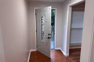 736 Valley Creek Dr, Stone Mountain, GA 30083 - Photo 7