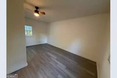 121 S Elm Street, East Dublin, GA 31027 - Photo 9