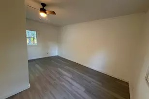 121 S Elm St, East Dublin, GA 31027 - Photo 9