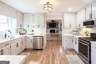 6737 Hacklebarney Rd, Blackshear, GA 31516 - Photo 11