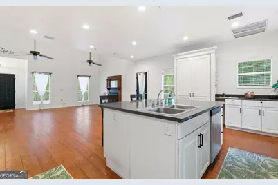 3500 Dolphin Street, Brunswick, GA 31520 - Photo 25