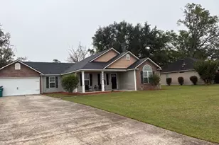 4896 Stonewall Cir, Valdosta, GA 31605 - Photo 1