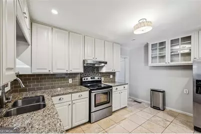 2050 Mercer Avenue, College Park, GA 30337 - Photo 11