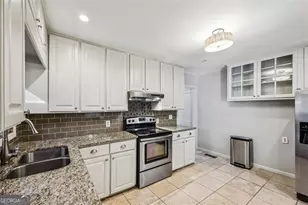 2050 Mercer Ave, College Park, GA 30337 - Photo 11