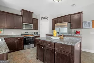 233 Rutledge Dr, Hinesville, GA 31313 - Photo 9