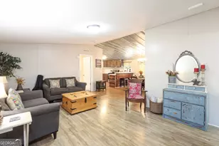 1424 Al Roberts Rd, Senoia, GA 30276 - Photo 5