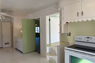 465 Cedar St, Metter, GA 30439 - Photo 11