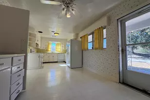 465 Cedar St, Metter, GA 30439 - Photo 45