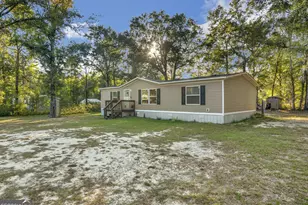 106 Rodman Rd, Jesup, GA 31545 - Photo 3