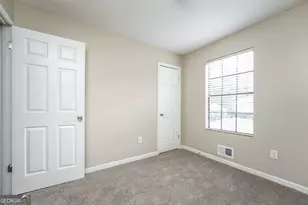 5517 Hadrian Ct, Lithonia, GA 30058 - Photo 11