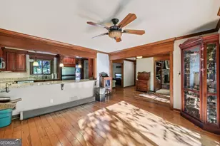 7080 Riverside Dr, Sandy Springs, GA 30328 - Photo 11