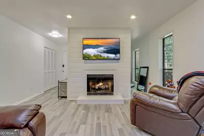 205 Woodcliff Drive #205, Sandy Springs, GA 30350 - Photo 5