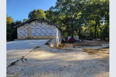 5372 Bryant Boulevard, Morrow, GA 30260 - Photo 5