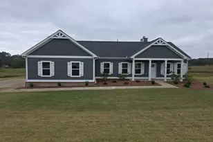 1040 Madison Hills Dr, Madison, GA 30650 - Photo 1