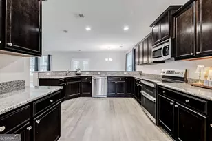 807 Hyacinth Cir, Guyton, GA 31312 - Photo 15