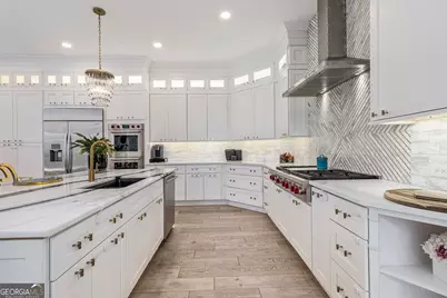 1050 Bedford Gardens Drive, Alpharetta, GA 30022 - Photo 11