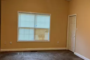 312 Louise Ln, Griffin, GA 30223 - Photo 7