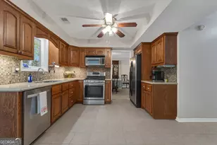 1607 Dumbarton Ln, Peachtree City, GA 30269 - Photo 13