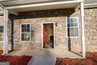 108 Bradley Circle, Barnesville, GA 30204 - Photo 3