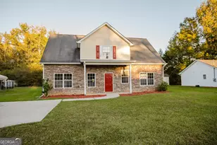 108 Bradley Cir, Barnesville, GA 30204 - Photo 1