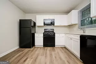 40 Derby Country Dr, Ellenwood, GA 30294 - Photo 7