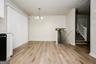 40 Derby Country Dr, Ellenwood, GA 30294 - Photo 5