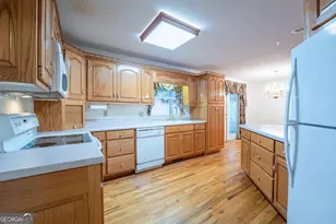 1327 Pinnacle Dr, Clayton, GA 30525 - Photo 13