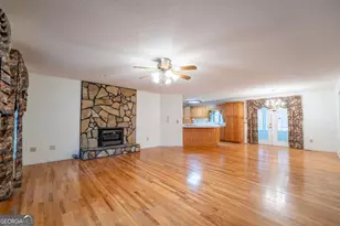 1327 Pinnacle Dr, Clayton, GA 30525 - Photo 7