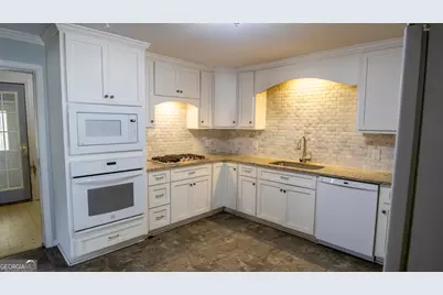 113 Pine Circle, Lagrange, GA 30241 - Photo 13