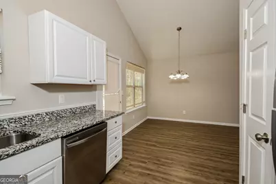 751 Stonebridge Park Circle, Lithonia, GA 30058 - Photo 7