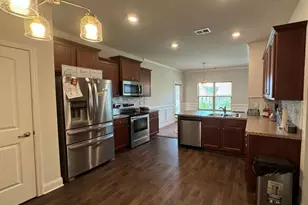 6234 Hickory Ln Cir, Union City, GA 30291 - Photo 3