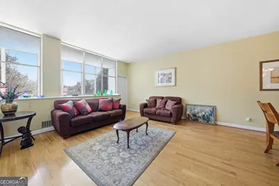 3060 Pharr Court North NW #APT 223, Atlanta, GA 30305 - Photo 7