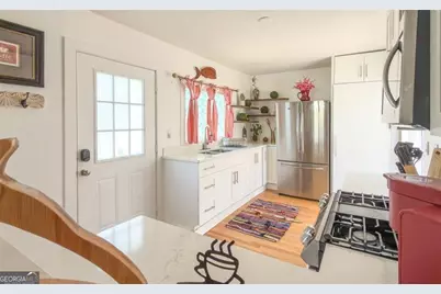 1450 Hawthorne Way, East Point, GA 30344 - Photo 5