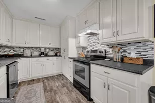 1168 Rosedale St, Toccoa, GA 30577 - Photo 13