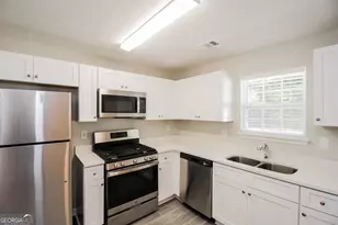 7985 E Field Dr, Douglasville, GA 30134 - Photo 9