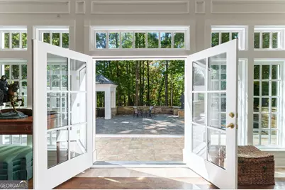 6655 Sweetwater Point, Flowery Branch, GA 30542 - Photo 7