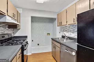 406 Smokerise Cir SE, Marietta, GA 30067 - Photo 1