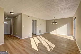 288 Country Club Dr, Jonesboro, GA 30238 - Photo 5