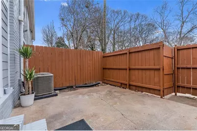 1749 Hawthorne Avenue, College Park, GA 30337 - Photo 23
