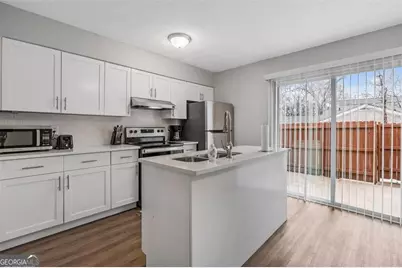 1749 Hawthorne Avenue, College Park, GA 30337 - Photo 11