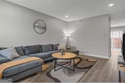 1749 Hawthorne Avenue, College Park, GA 30337 - Photo 7