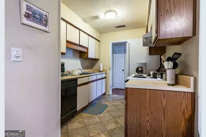 251 Garden Circle, Hinesville, GA 31313 - Photo 7