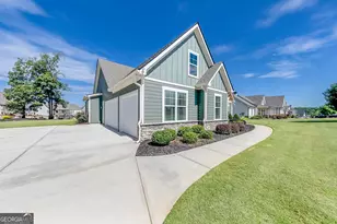 157 Peachwood Ln, Homer, GA 30547 - Photo 3