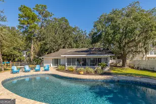 437 Mimosa Dr, Saint Simons, GA 31522 - Photo 17