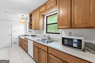 655 Sunset Dr, Locust Grove, GA 30248 - Photo 7