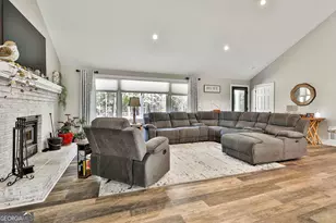 465 Little Rd, Sharpsburg, GA 30277 - Photo 9