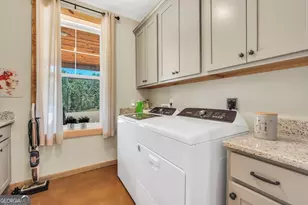 239 Walters Rd, Barnesville, GA 30204 - Photo 33