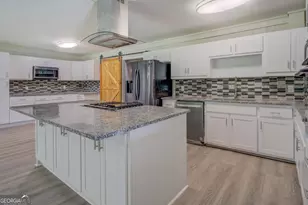 635 Jackson Lake Rd, Mansfield, GA 30055 - Photo 15